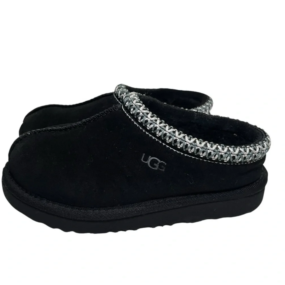 UGG iconic tasman